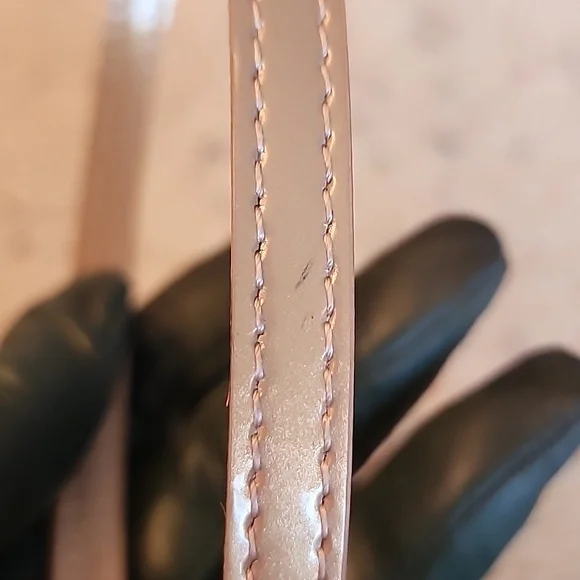 Louis Vuitton Vernis Champagne Tan Beige Patent Leather Small Gold Purse Strap - Picture 6 of 6